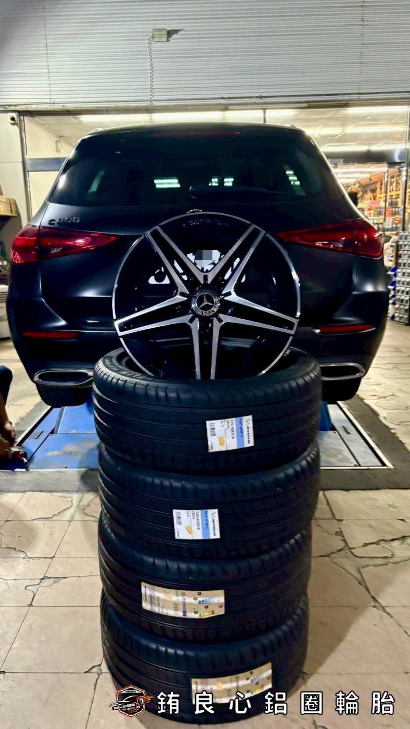 恭喜Benz W206 C200車主升級更換AMG W206夜色原廠18大框胎一套的第8張圖片